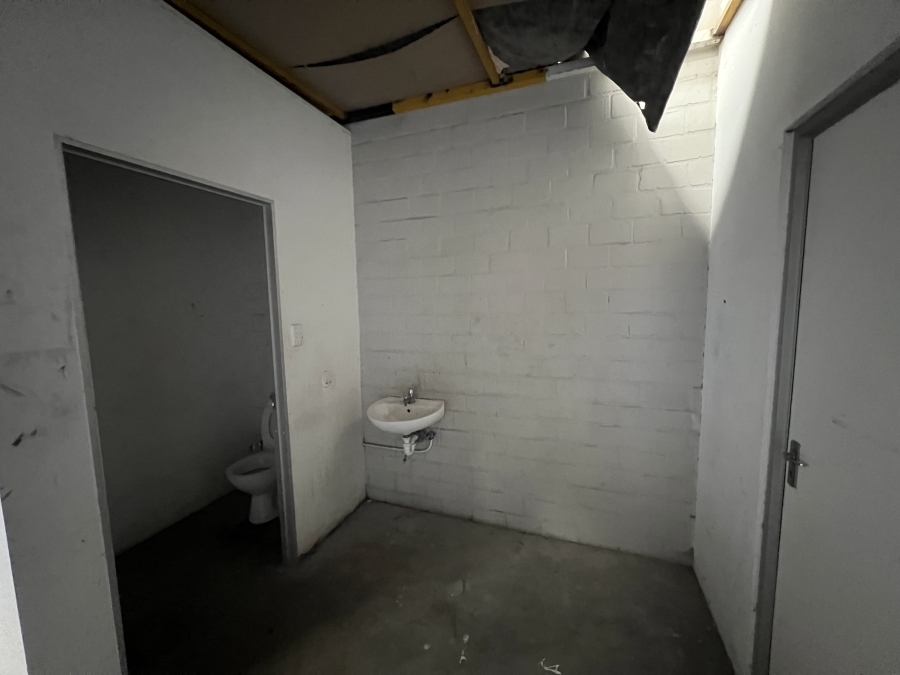 To Let commercial Property for Rent in Blackheath Industrial Western Cape